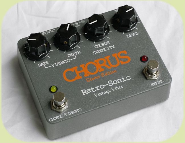 Retro-Sonic Chorus Pedal:Guitars, Pedals Amps Effects